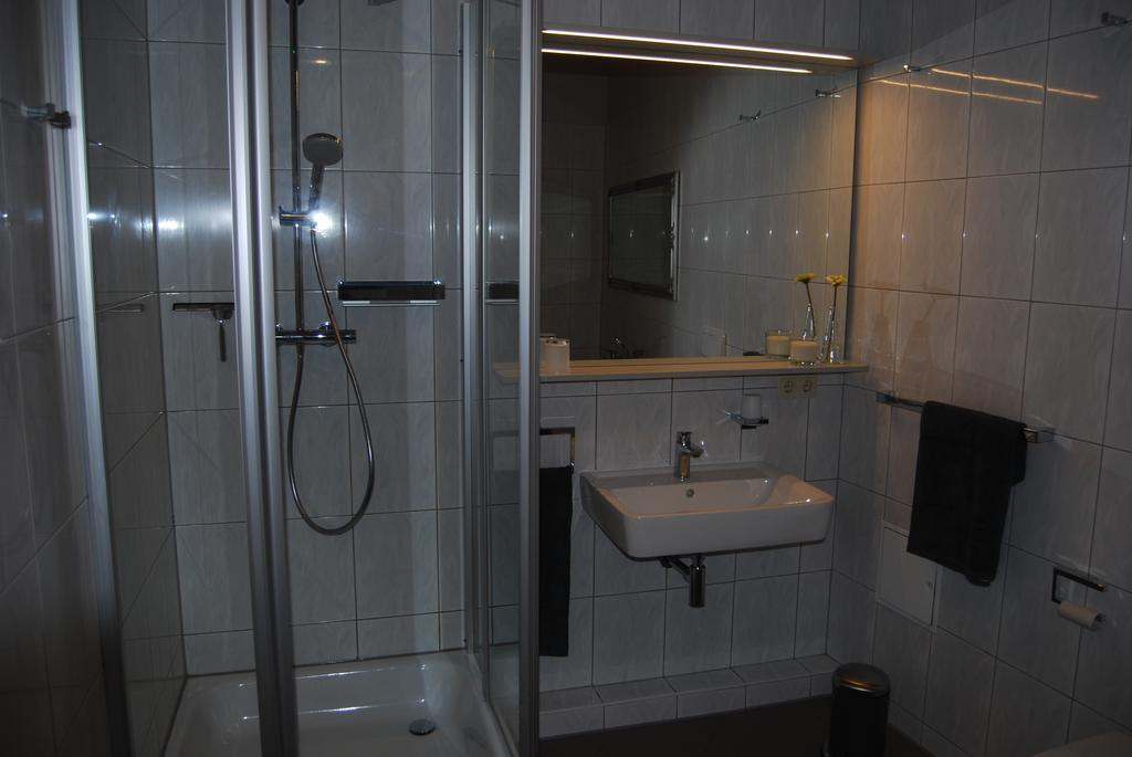 B2-Ferienwohnung แอร์ฟวร์ท ห้อง รูปภาพ